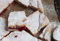 Raspberry Crumble Bars