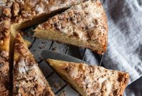 Sweet and Tart Rhubarb Crumble Cake