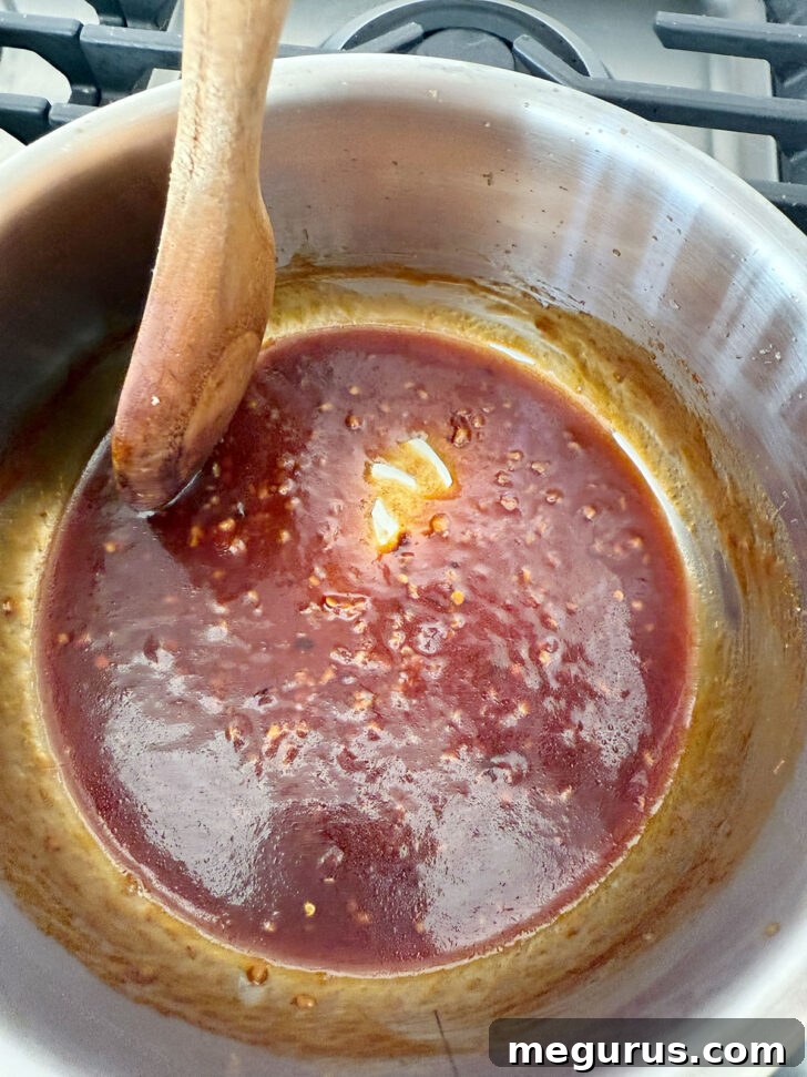 Thickened marinade in the saucepan.
