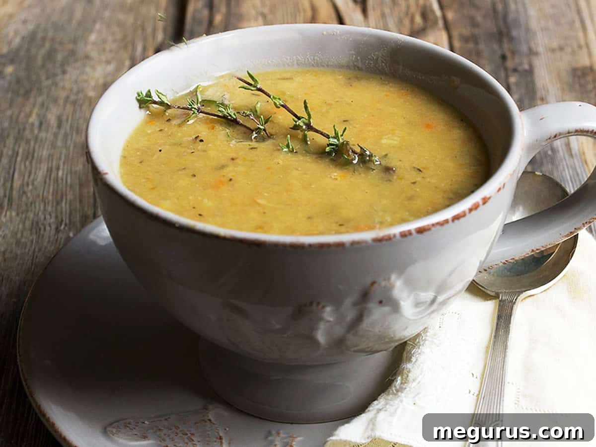 Quebec split pea soup in bowl