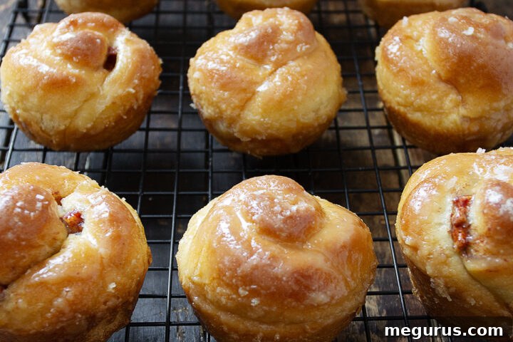 Sticky Apple Buns - main image