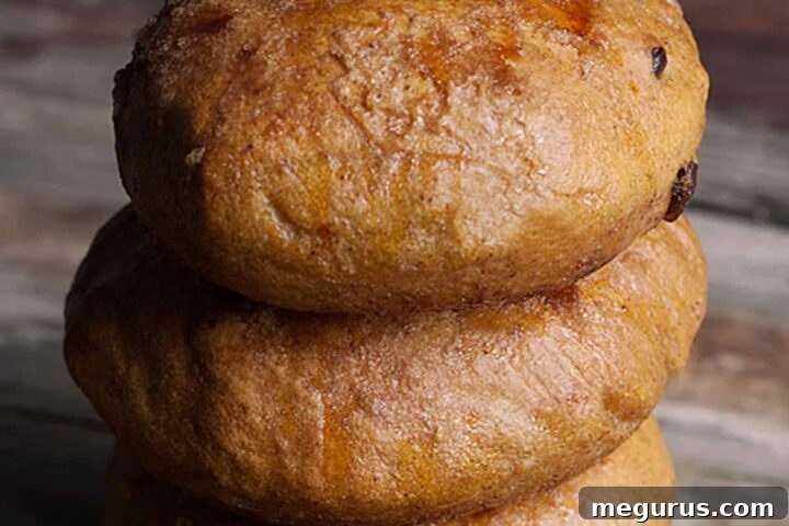 Close-up of freshly baked pumpkin spice bagels